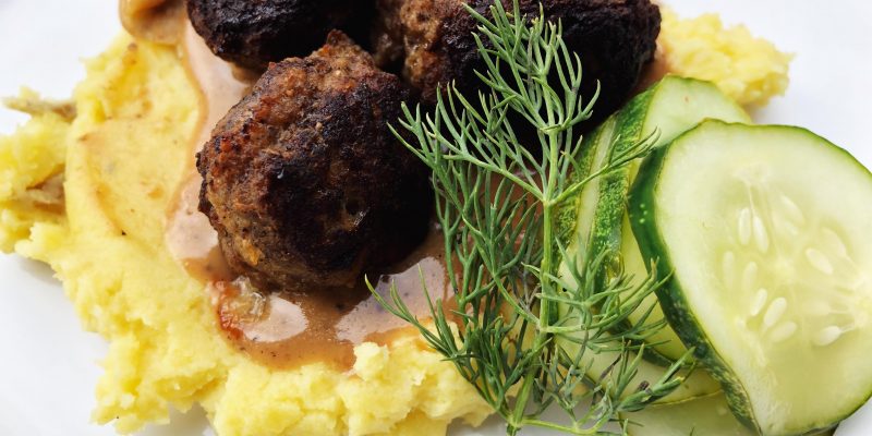 Swedish Meatballs with Mashed Potatoes & Gravy